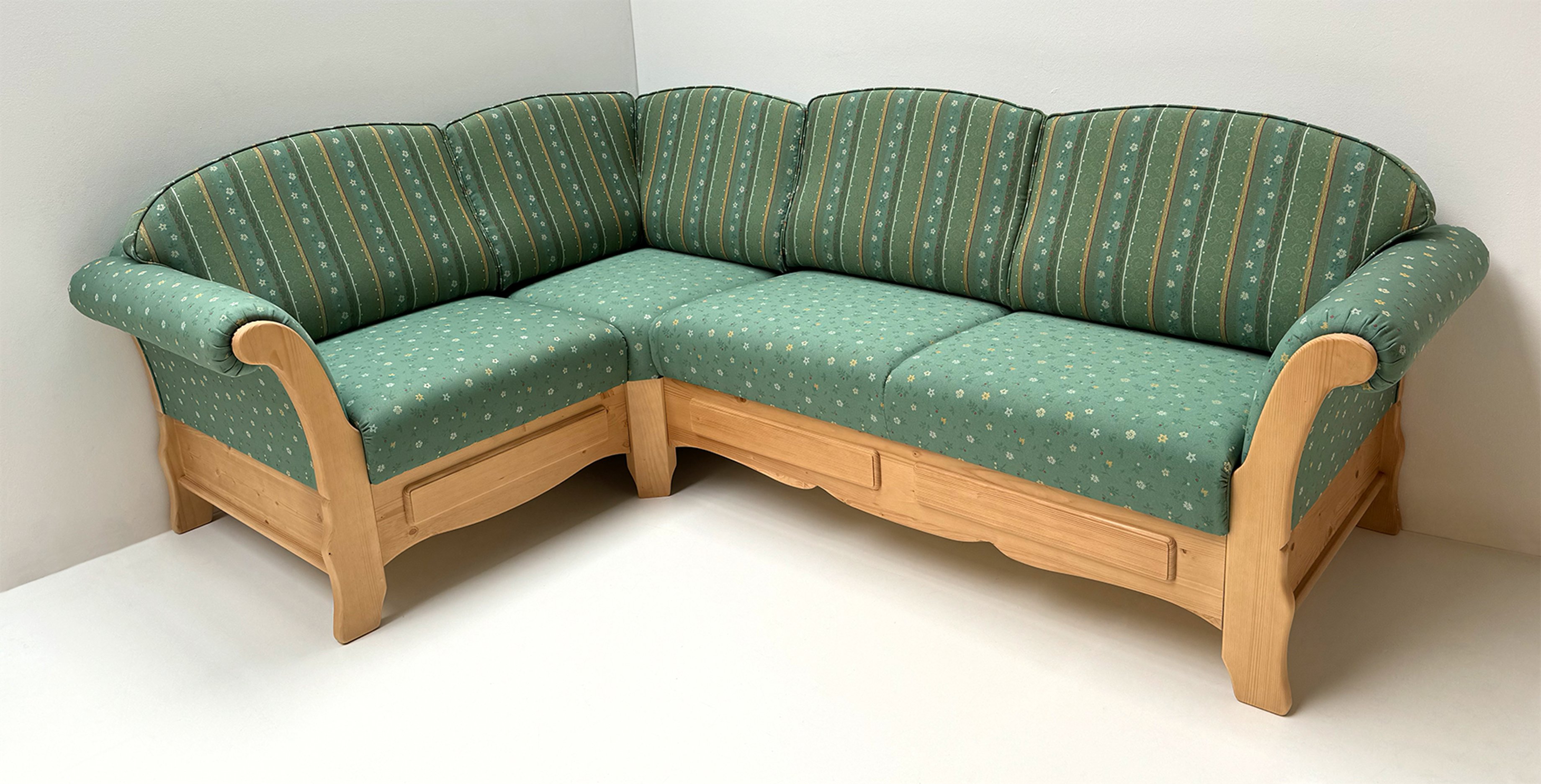 Sofa Ecksofa Sterzing, Spitzecke, 187/257 cm, Sitzerhöhung 49 cm, Folklore TS-2291, TS-2390