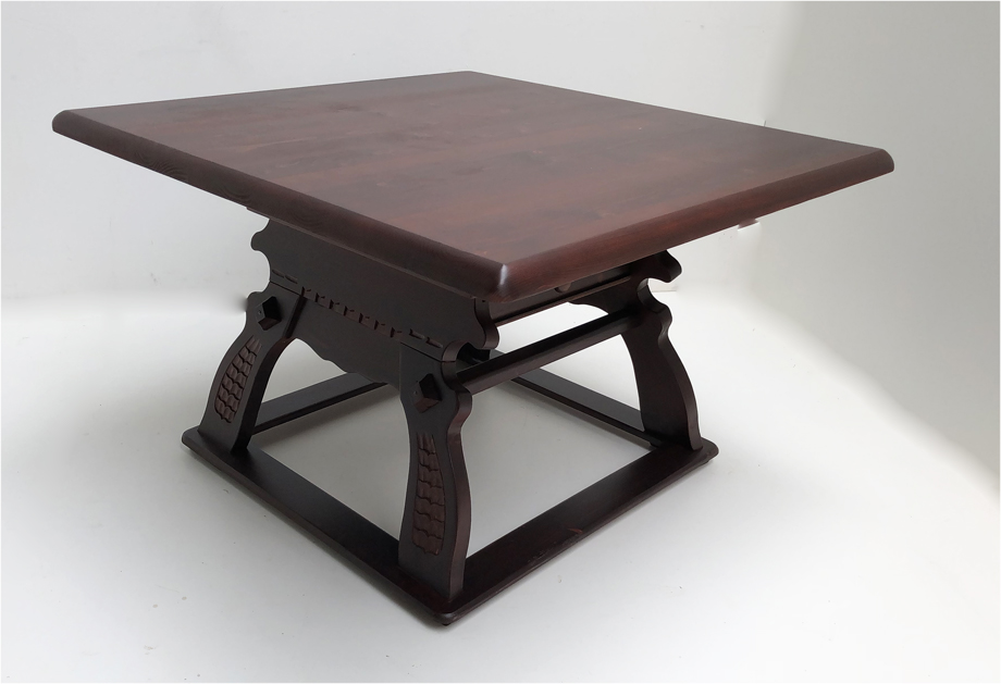 Jogl-Tisch Landau 120/120 mit Schub, Sonderton Mahagoni Colonial, Clou 2213