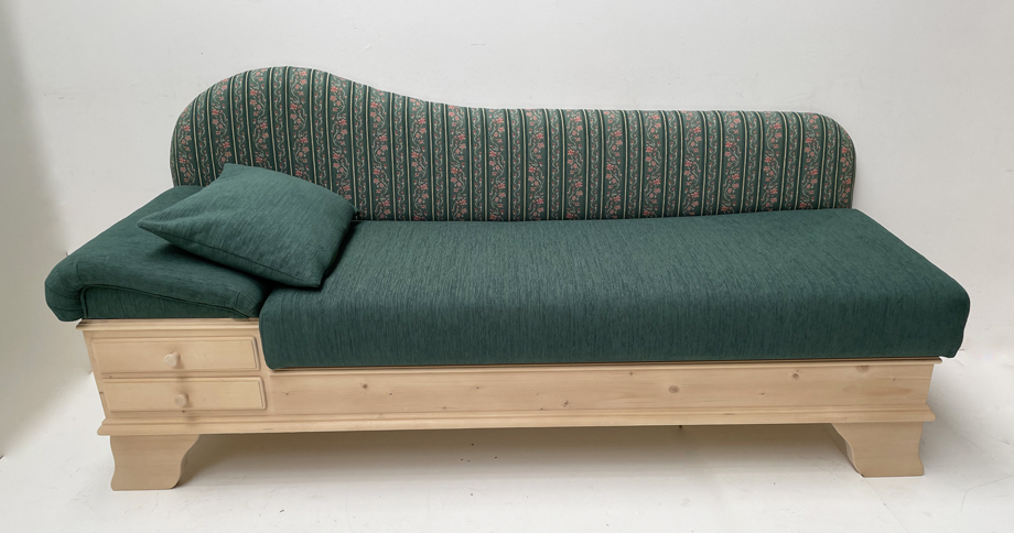 Sofa Liege Chiemgau, Sonderlänge 205 cm, Sitzhöhe 50 cm, Waidhaus grün, Waidhofen grün