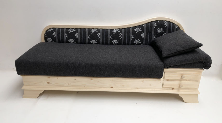 Sofa Liege Garmisch, Stoff PERLE Ergriffenheit 80, Gespür 80