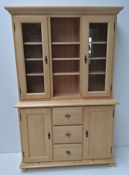 Buffet Füssen, 2-trg. 3 Schubladen, (Aufsatz und Anrichte)