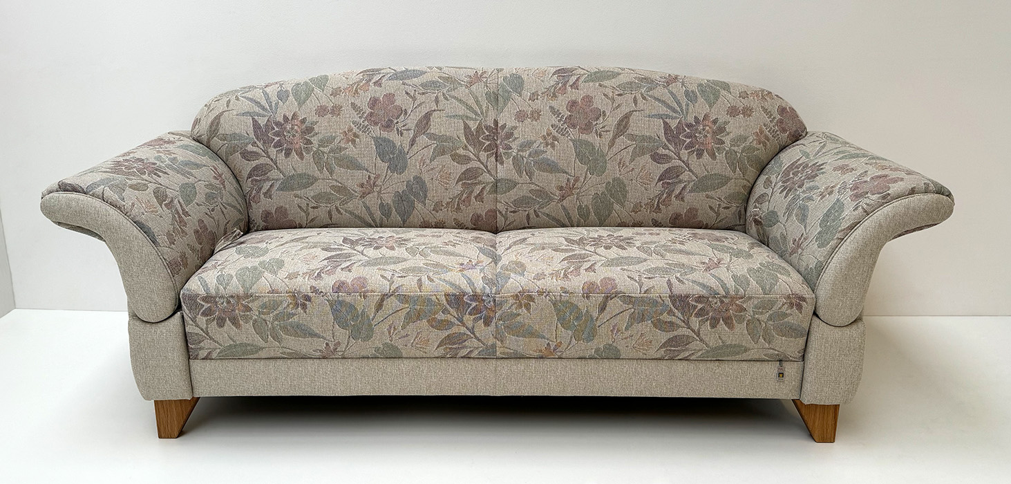 Polstersofa Davos 440-33, 3-Sitzer, 212 cm, Armteile abklappbar, F205 Eiche geölt, Stoff 1015/17+07