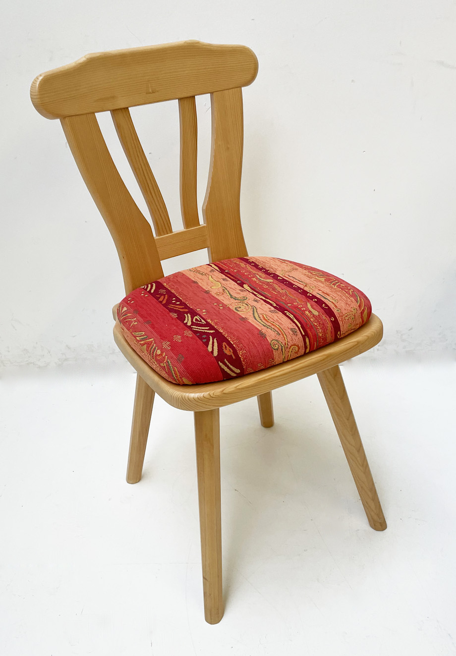 Bauernstuhl WL-Sprossenstuhl 2011 mit gekehlter Lehne, Polsterplatte Pocking bordeaux