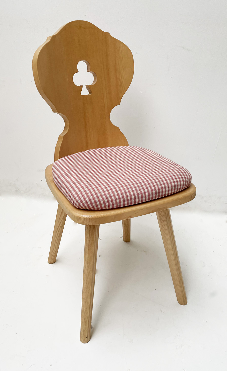 Bauernstuhl WL-FIORI, Blume mit gekehlter Lehne, Polsterplatte Attersee101