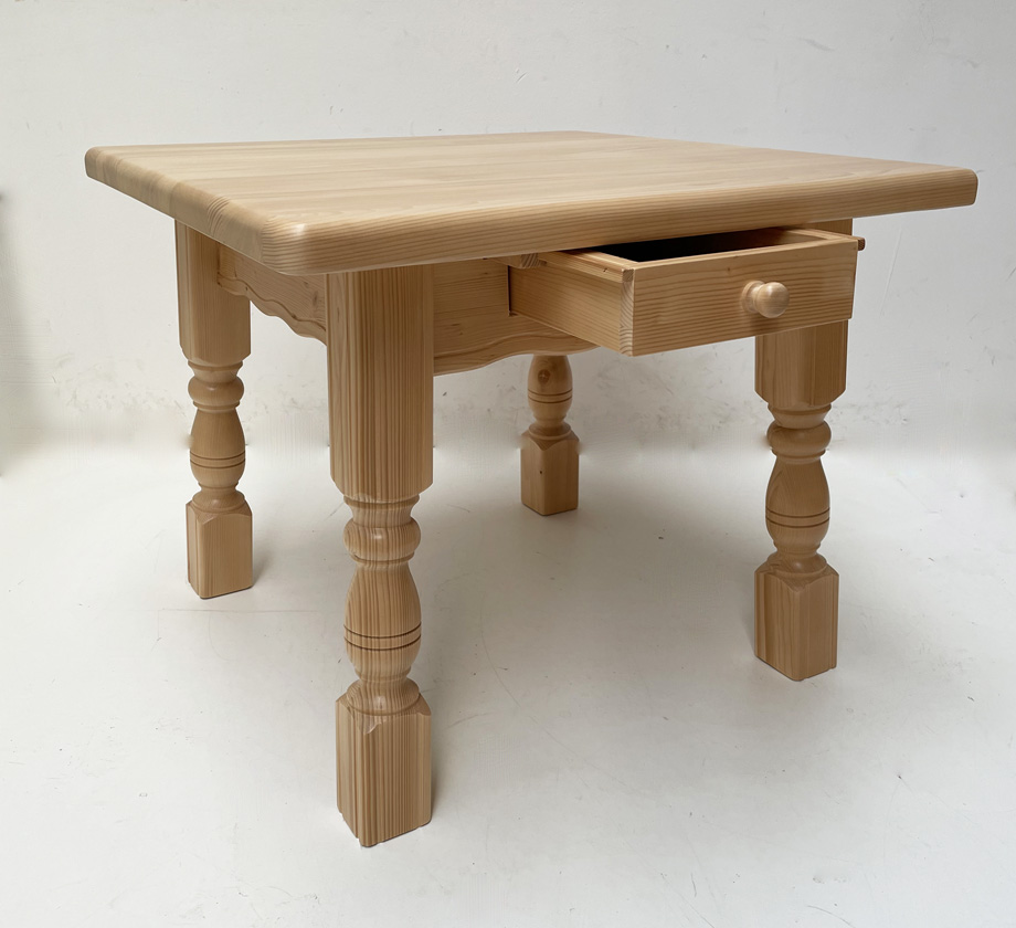 Jogl-Couchtisch Lindau, Gerade Füße, Fichteplatte 80/80 cm, Höhe 60 cm