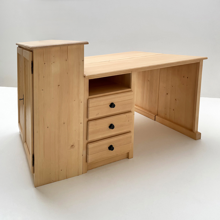 Home Office Lösung, Doppelschreibtisch und Aktenschrank Füssen mit Sockel schlicht