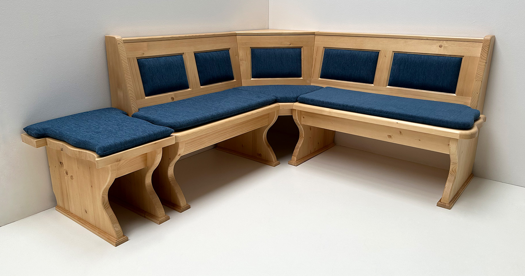Eckbank Lindau 150/165 cm, Ecke aufklapp. XXL-Truhen, Polsterkasetten, Anstellhocker, Landshut blau
