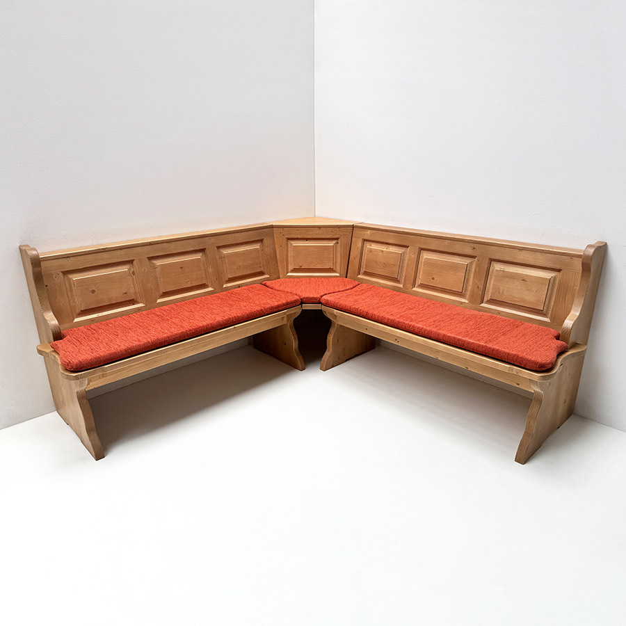 Eckbank Landau solo 195/195 cm mit Truhen aufklappbar, Hartwachs, Polster Landshut rot