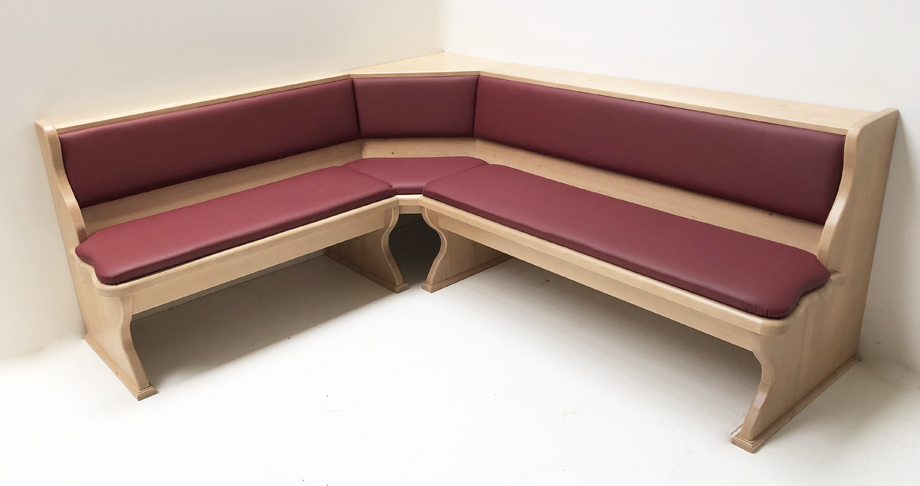 Eckbank Lindau 200/220 mit Truhen,  Ablagen- Wangenverbreiterung Vollpolster,  Lotos 9726 weinrot