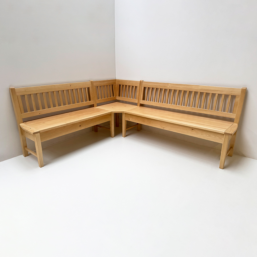 Eckbank Nürnberg 190/220 cm mit senkrechte Sprossen, Ecke spitz, Rosner lackiert
