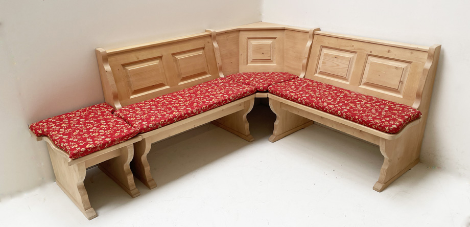 Eckbank Amberg Piccolo gleichschenklig 165/165 cm solo, Truhe, Anstellhocker solo, Mülheim rot