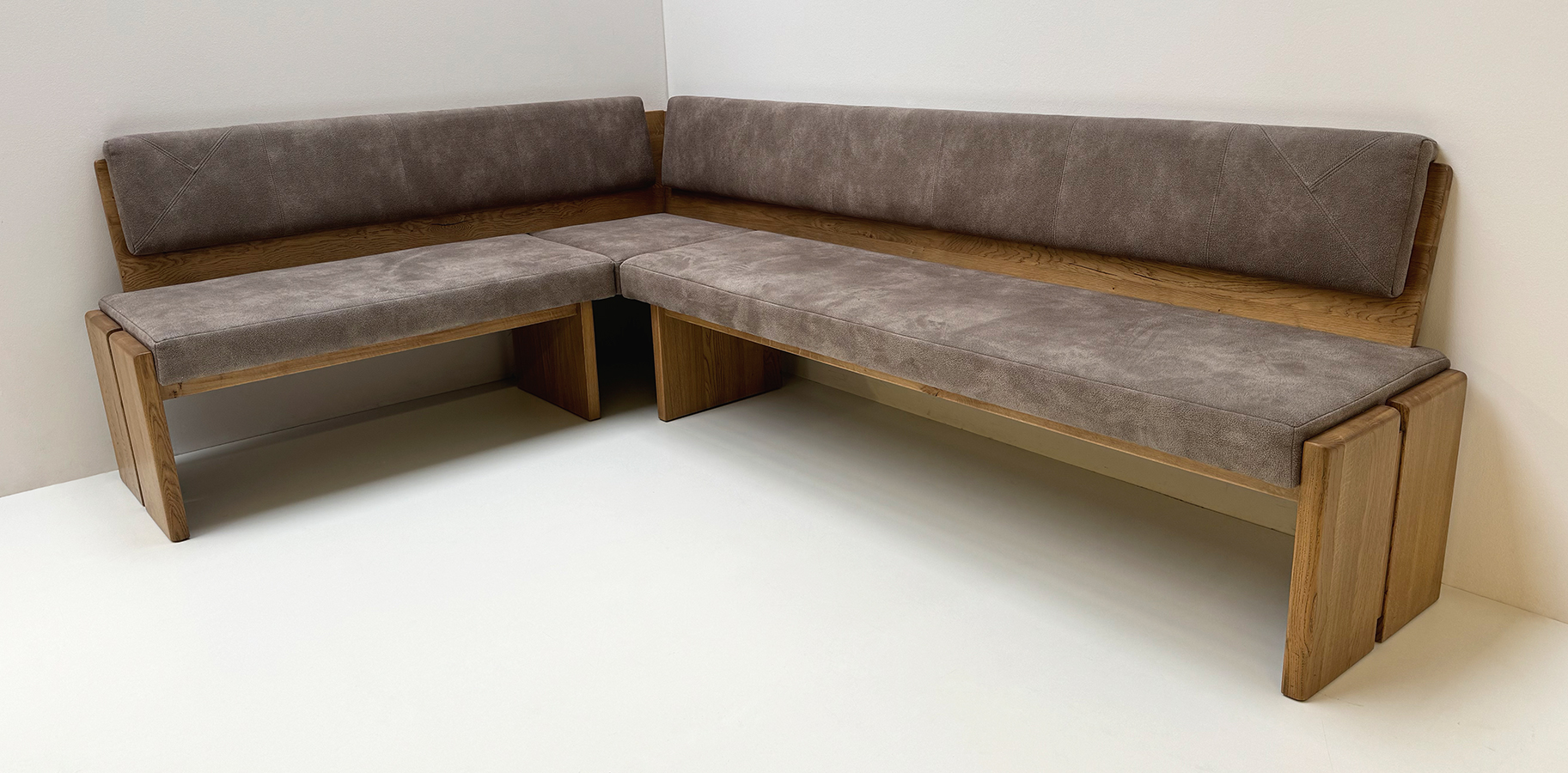 Eckbank SUNDAY Vollpolster Massivholzeckbank, 180/270 cm, Wildeiche lackiert, Bezug Stratos 9120