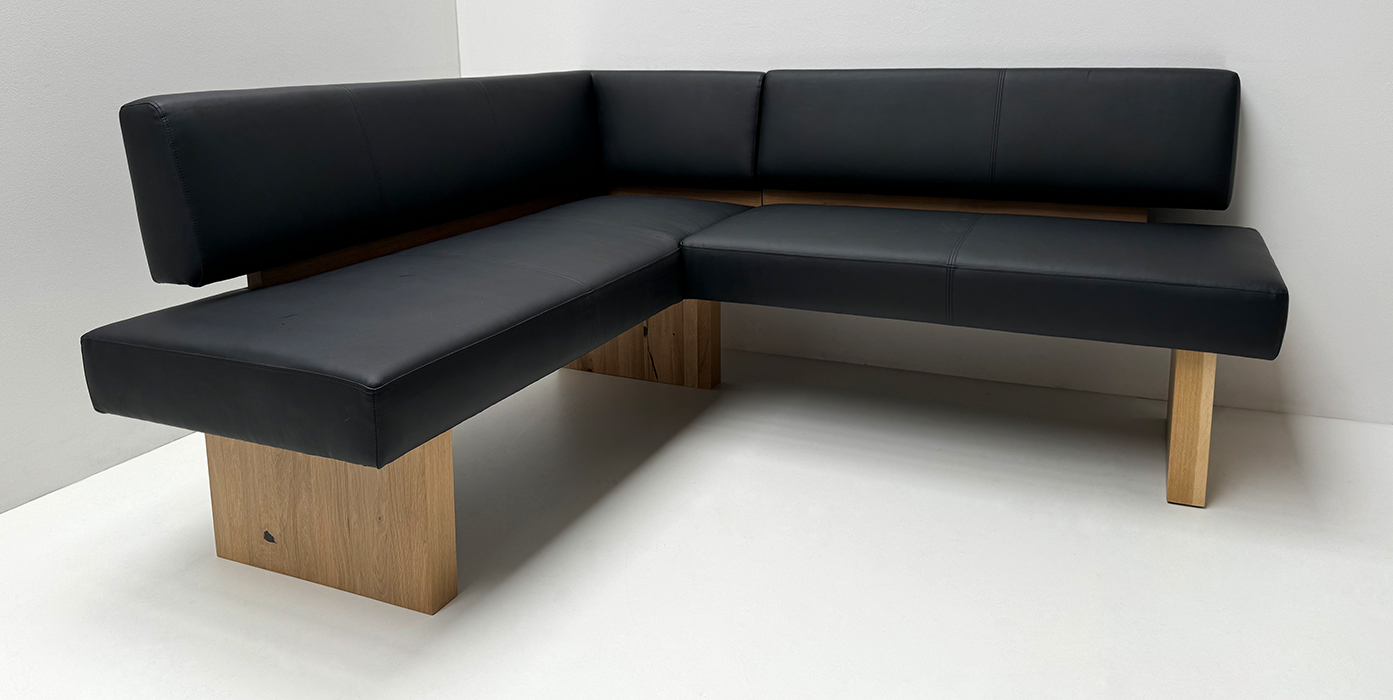 Eckbank SUMMER Massivholzeckbank,  Polstersitz, 165/185 cm, Wildeiche, Kunstleder Schwarz 7006