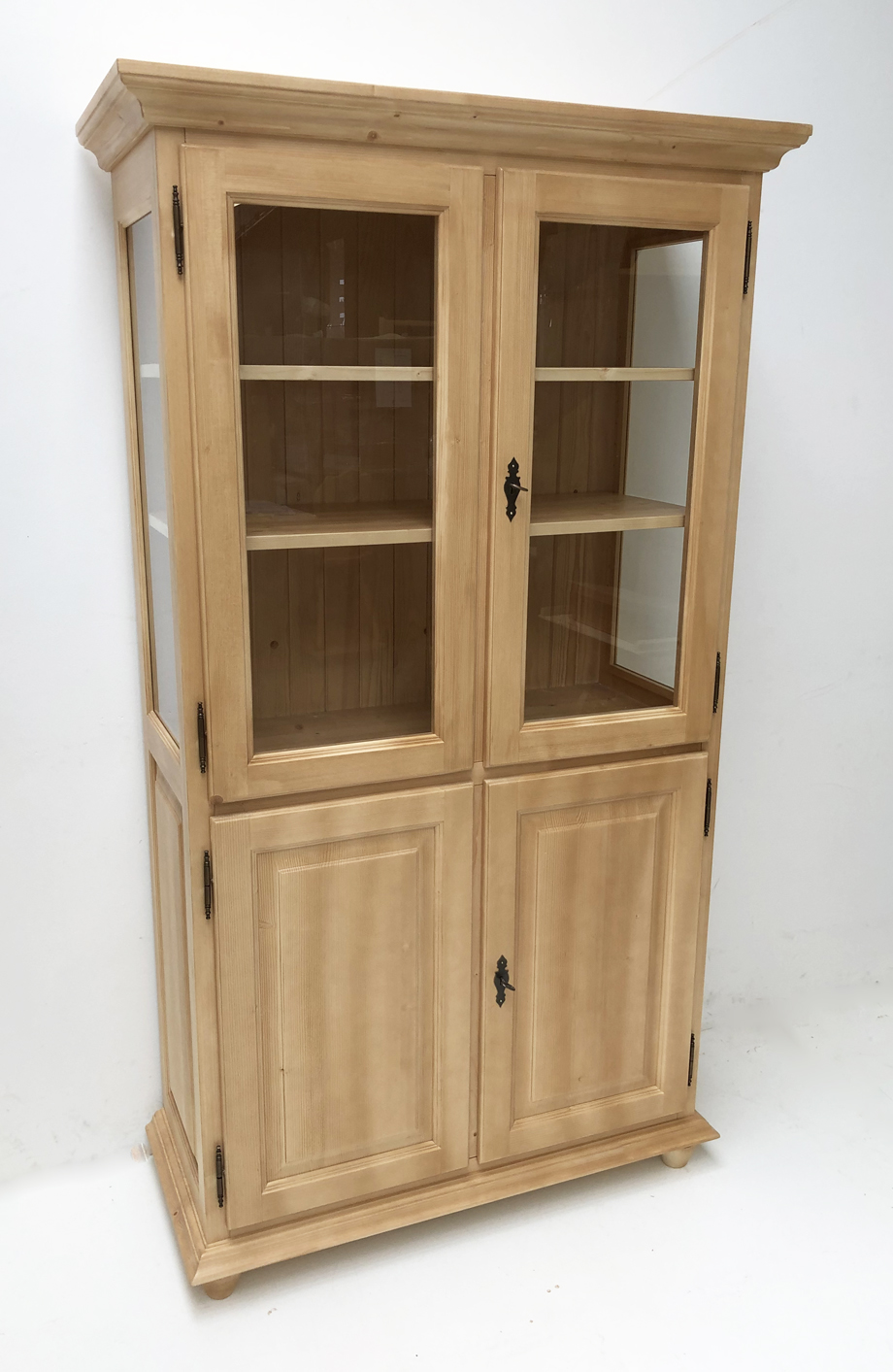 Glasvitrine Füssen Wertach 4-trg., mit Seitenverglasung