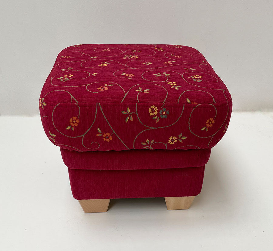 Polsterhocker Wallis 344-07, Stoff Pöchlarn Ranke Bordeaux, Pöchlarn uni bordeaux