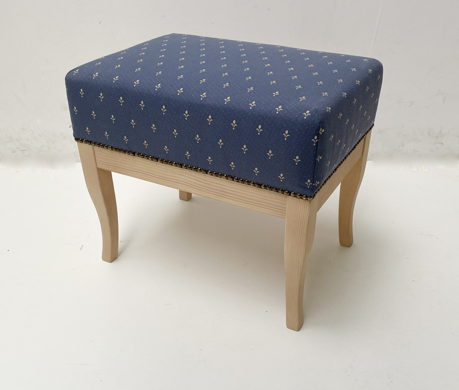 Hocker Inzell, Kundl blau,  38 Lagerstoffe preisgleich