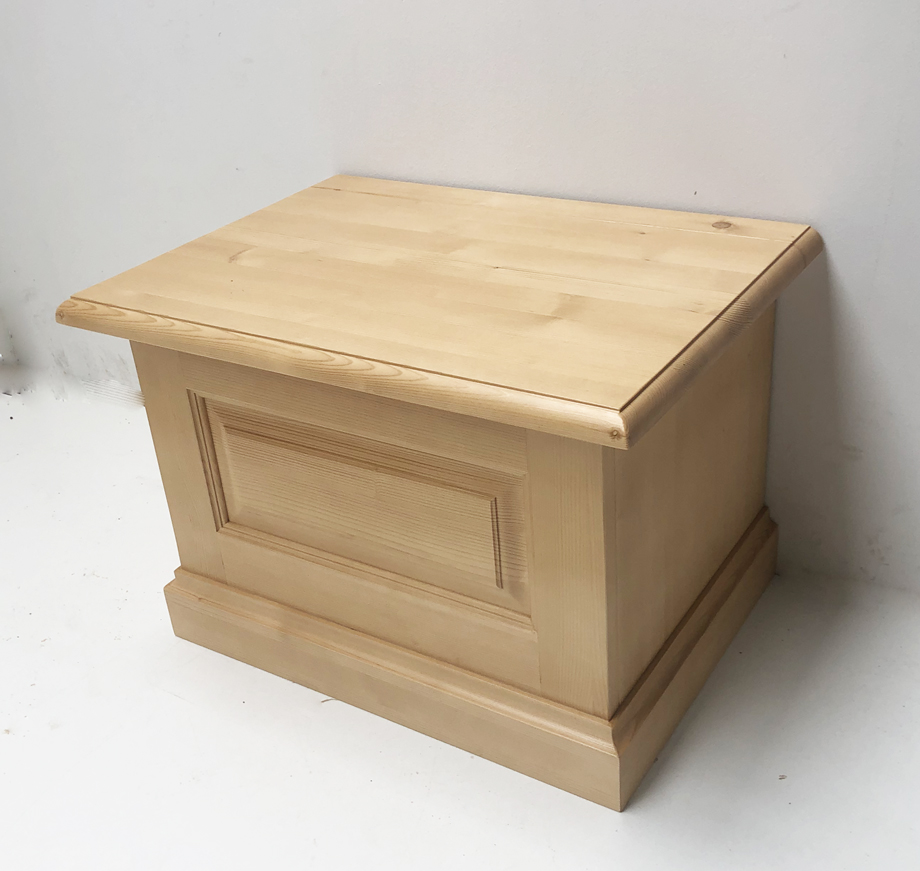 Truhe Füssen,  Holztruhe aufklappbar, Sondermaßtruhe 70/50/48 cm