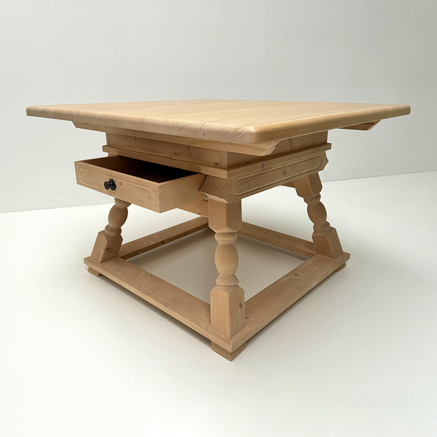 Jogl-Tisch Lindau 120/110 cm, Platte gekürzt, mit Schubladen, Fichteplatte, Sondermaße möglich !