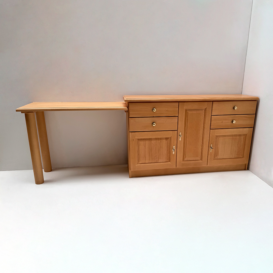 Anrichtenkombination Füssen rechts, 3 Türen, 4 Schubläden, mit Anstellschreibtisch abnehmbar