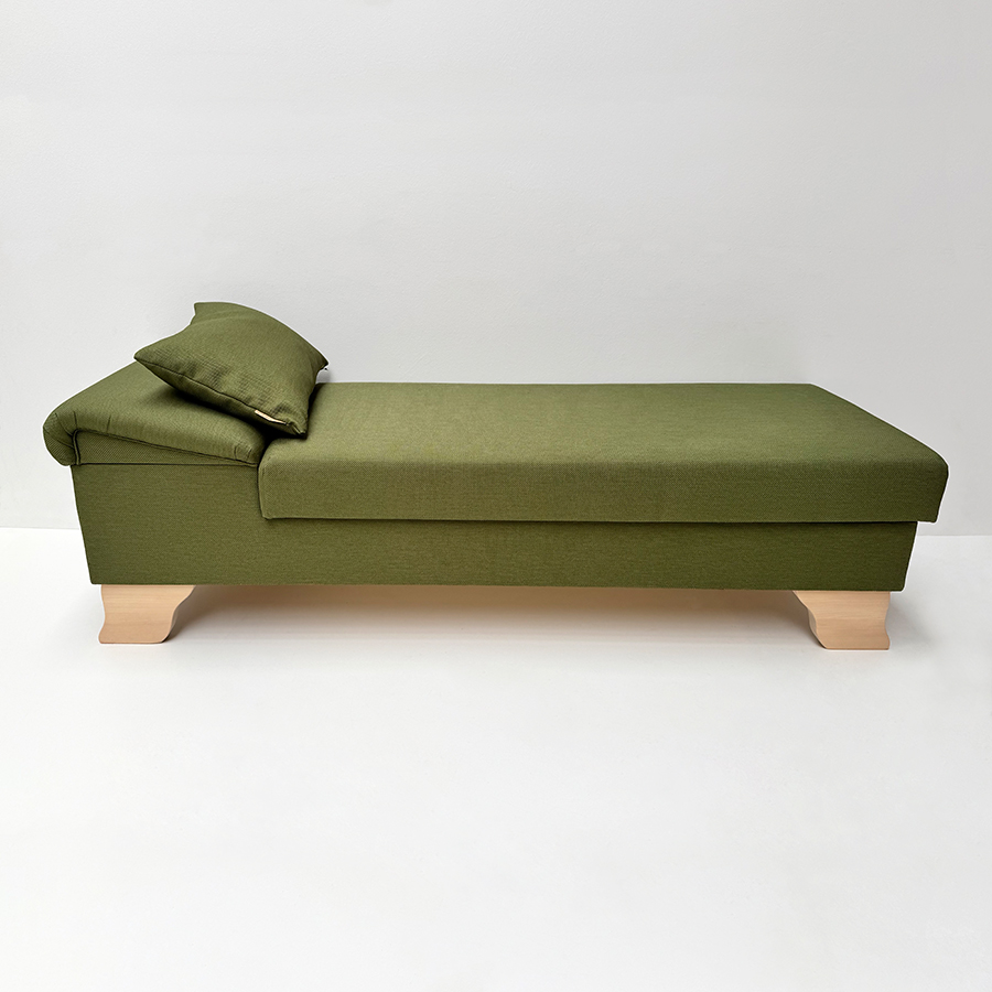 Liege Diwan Rosenheim, freistehend, aufklappbar, Kopfteil verstellbar, Fichtefüße, Verano 644