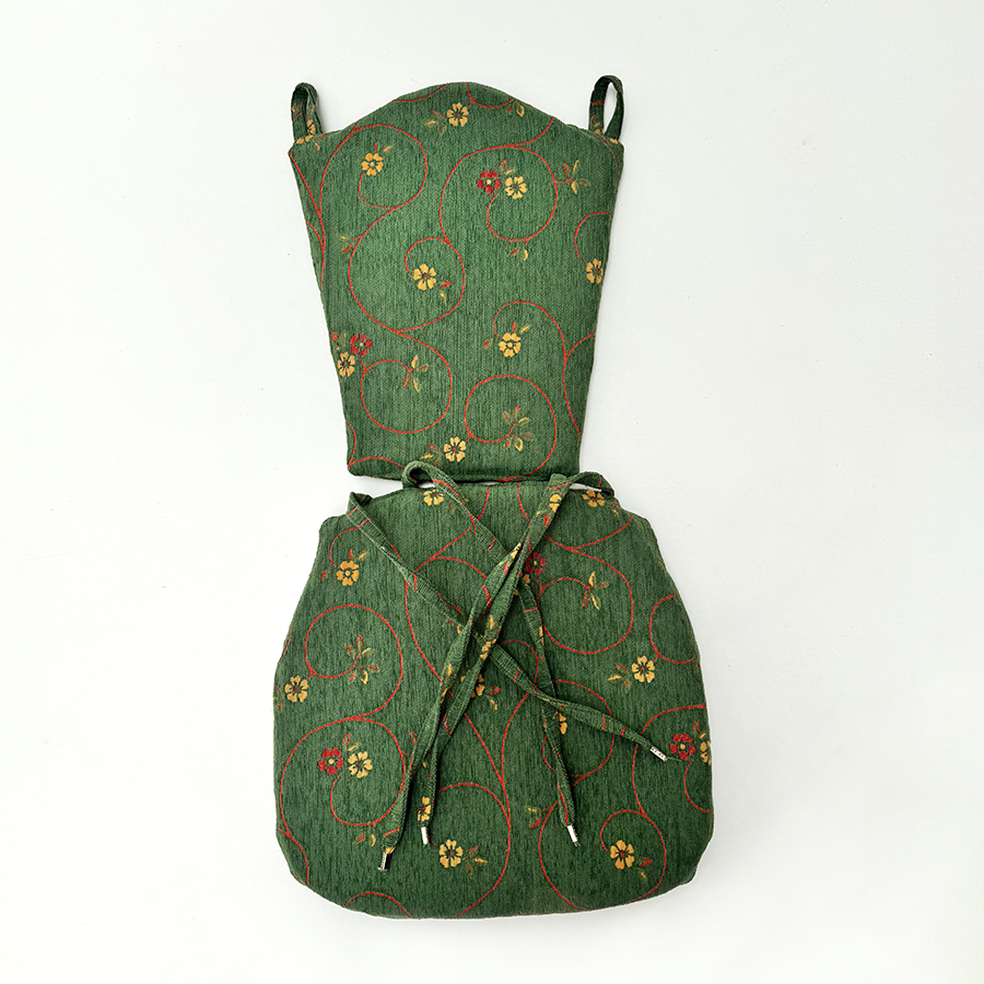 Neupolsterung EKA Stühle Gutsherren Stube Stoff Pöchlarn Ranke grün