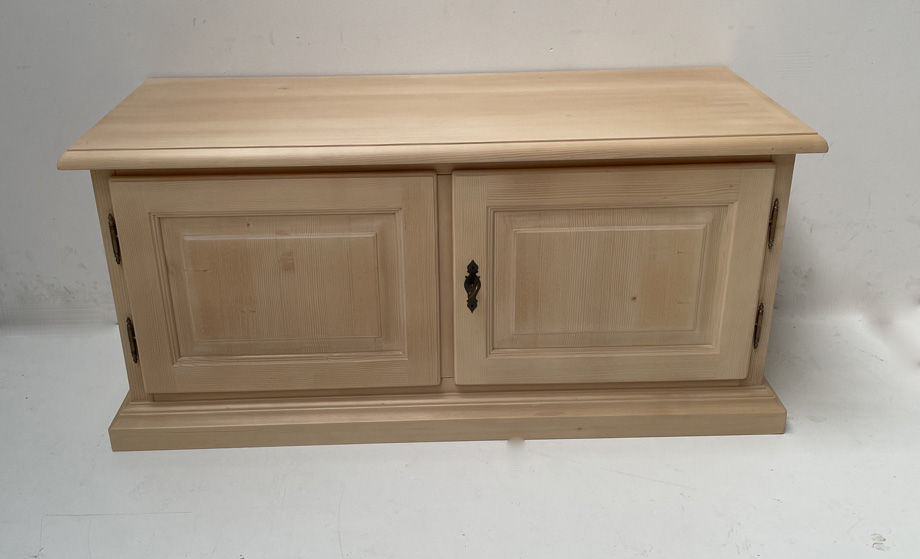 Phonokommode Füssen Tölz Sondermaß, 2 Türen