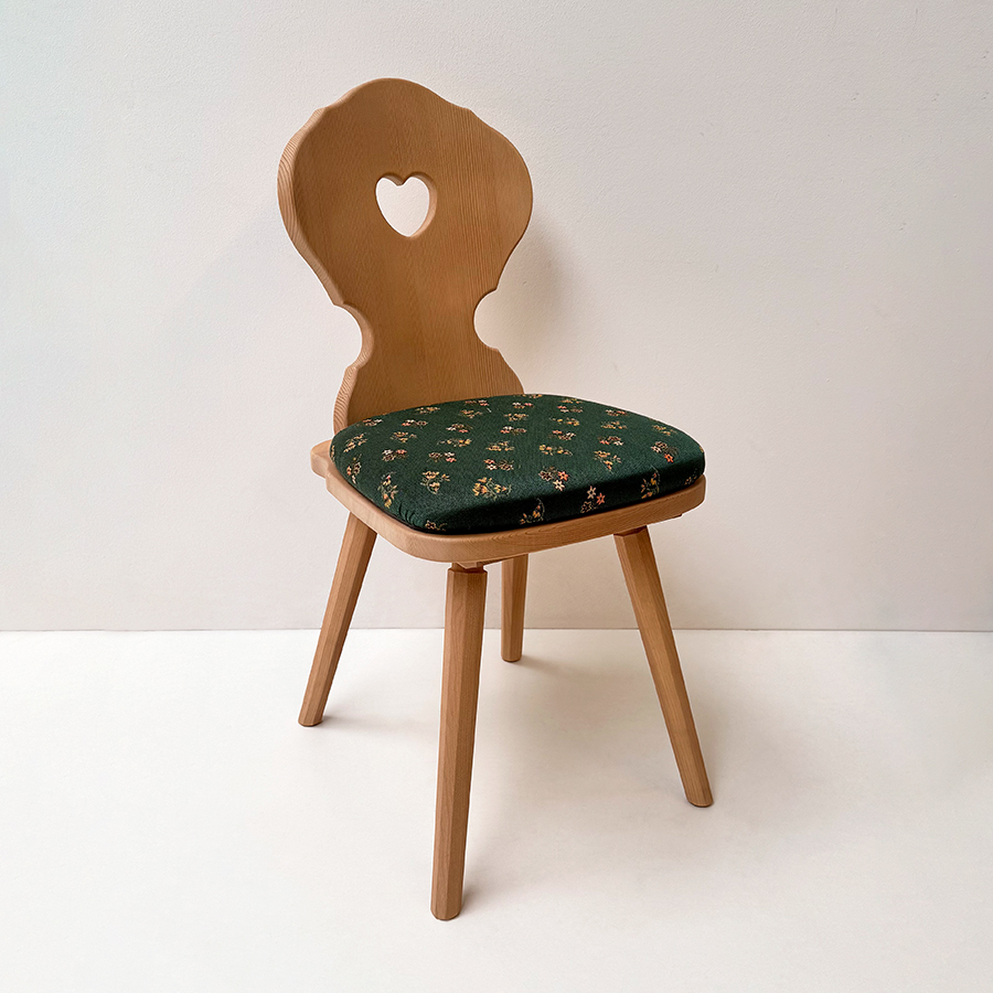 Bauernstuhl Munich, Fuß 8-Kant, Fichte, Rosner gewachst, Polsterplatte Mülheim Streublume grün