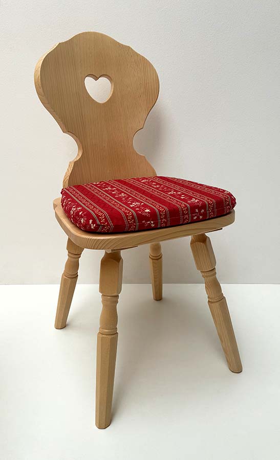 Bauernstuhl Munich, München, gedrechselter Fuß, Fichte, Rosner Hartwachs, Polster genäht TS-1667