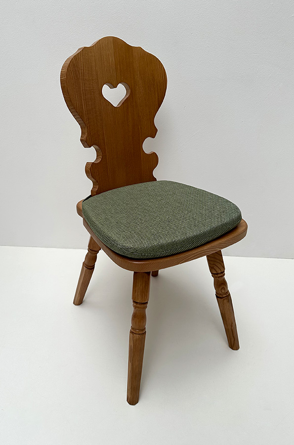 Bauernstuhl  Vienna, gedrechselter Fuß, Fichte, Antik dunkel (Kleur 2), Polster genäht, Verano 646