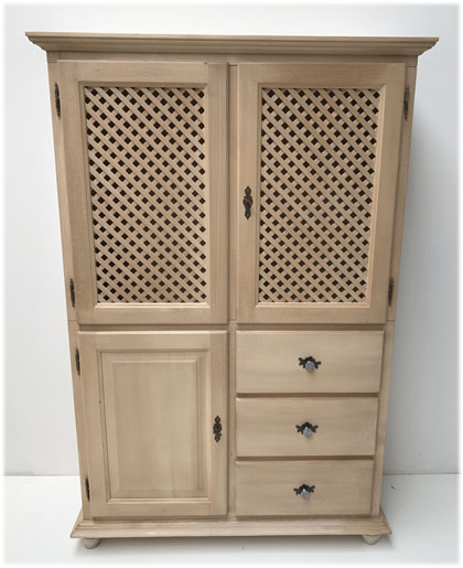 TV-Schrank Füssen mit Gittertüren, 270 Grad Türen, seitlich abklappbar