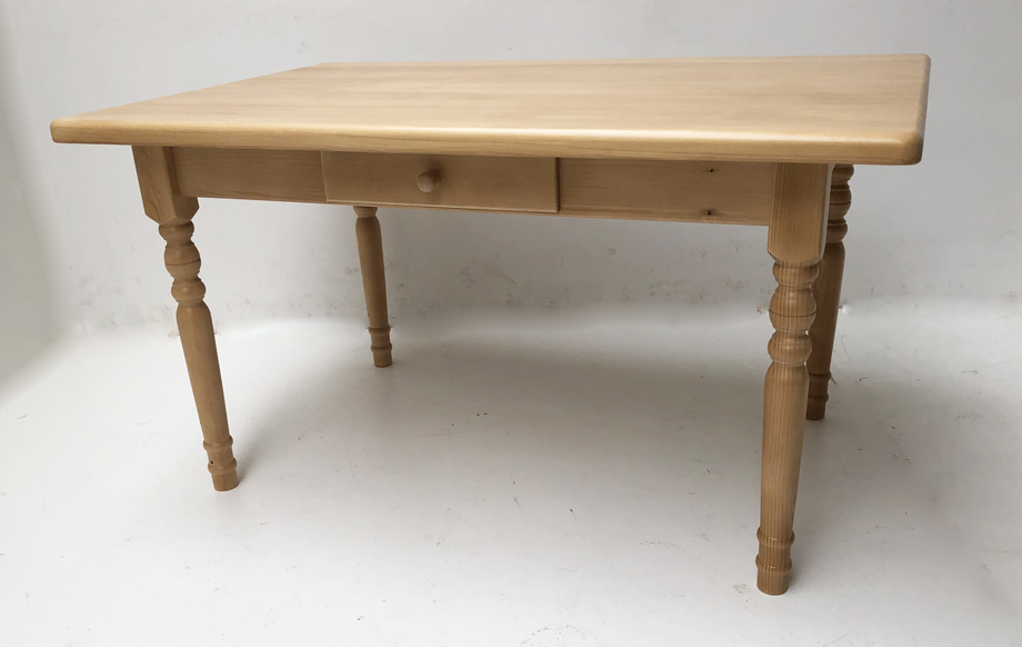 Vierfußtisch Rangau 90/140 cm mit Schubladen