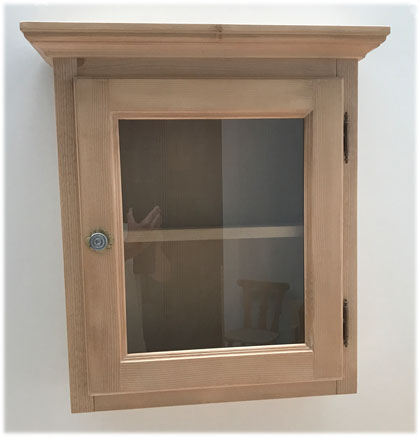 Hängeschrank Füssen, Kastl, Wandkästchen mit Glastüre